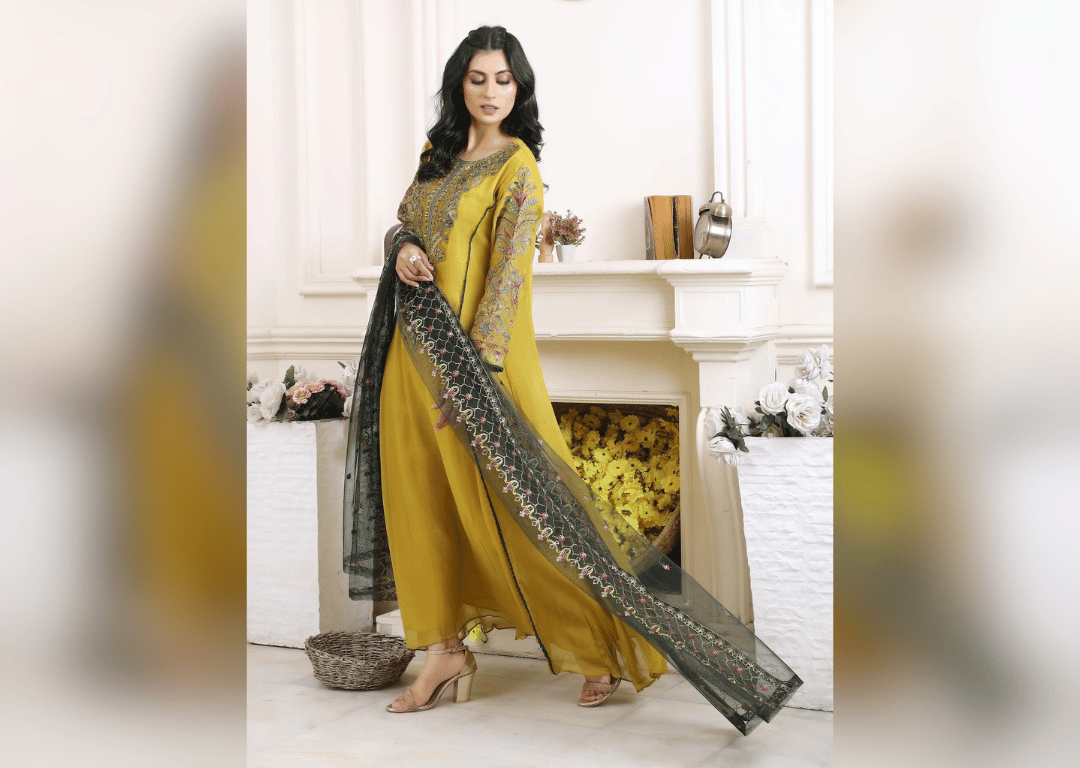 Golden Majesty - 3 piece Embriodered Net