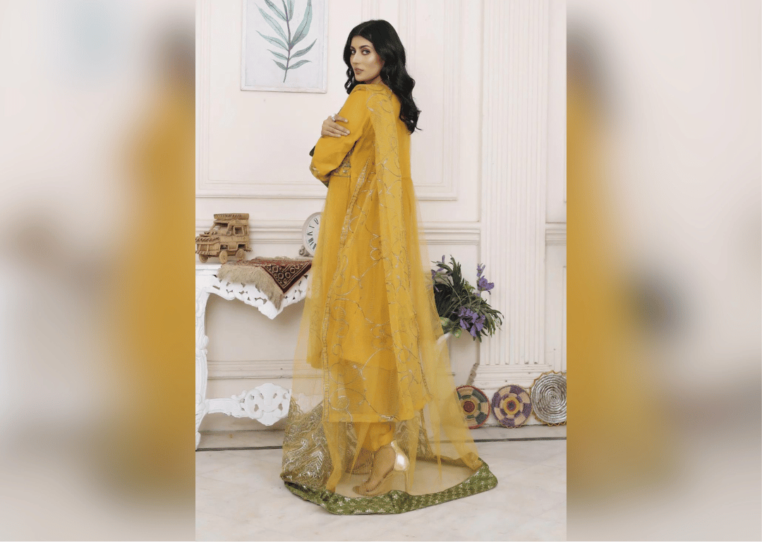 Golden Majesty - 3 piece Embriodered Net
